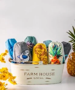 Gecko Watercolor - Microfiber Beach Towel -Freedom Style Shop 41a22109 66e8 4a3d 9530 1c91451cb86f 5