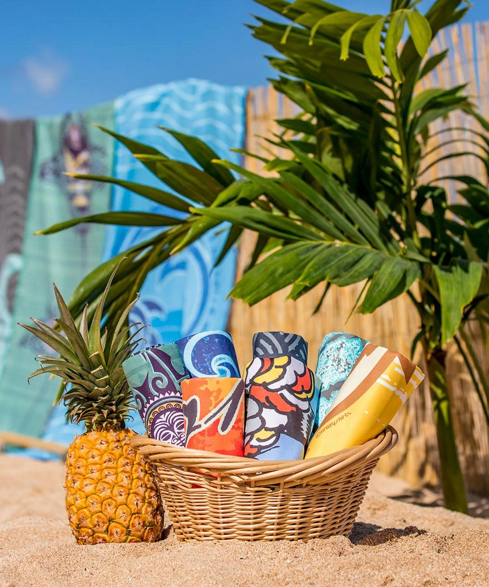 Maui Legend - Microfiber Beach Towel 5 Maui Legend - Microfiber Beach Towel - Image 5