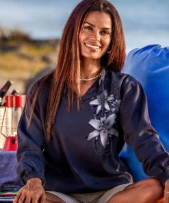 Lilies - Navy Long Sleeve Lightweight Pullover